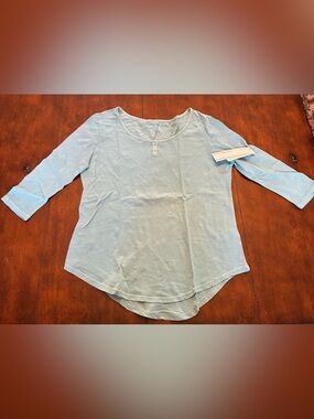Calvin Klein Jeans Light Blue Scoop Neck 3/4 Sleeve Henley Top